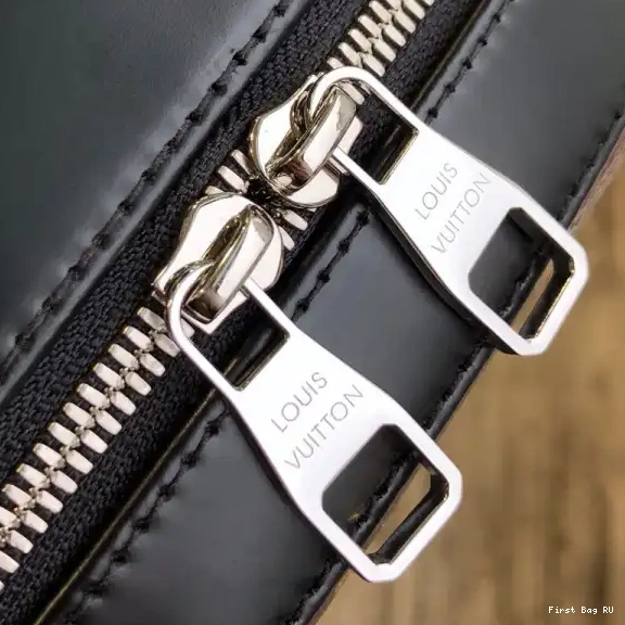 Firstbag JOSH Louis Vuitton 0706